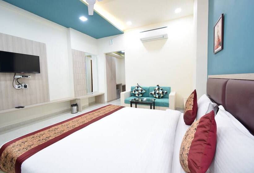 The Sky Imperial  Hotel Gopal Darshan