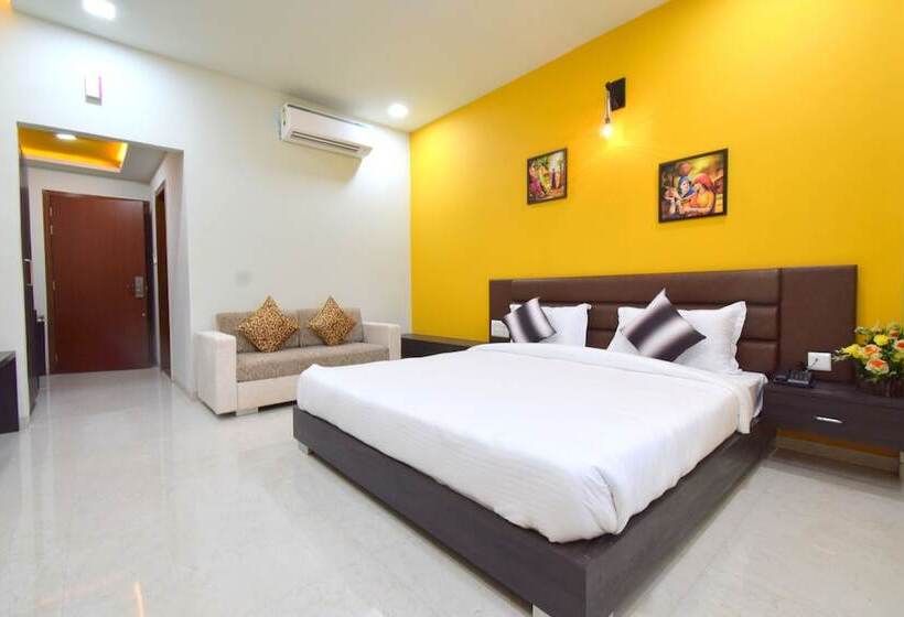 The Sky Imperial  Hotel Gopal Darshan