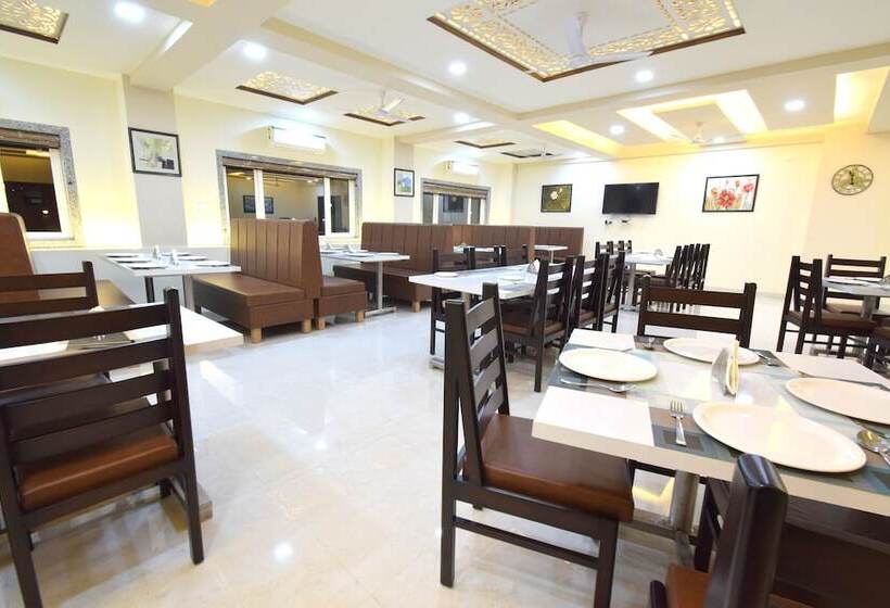 The Sky Imperial  Hotel Gopal Darshan