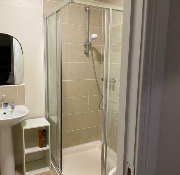 مبيت وإفطار The Strand Guest House
