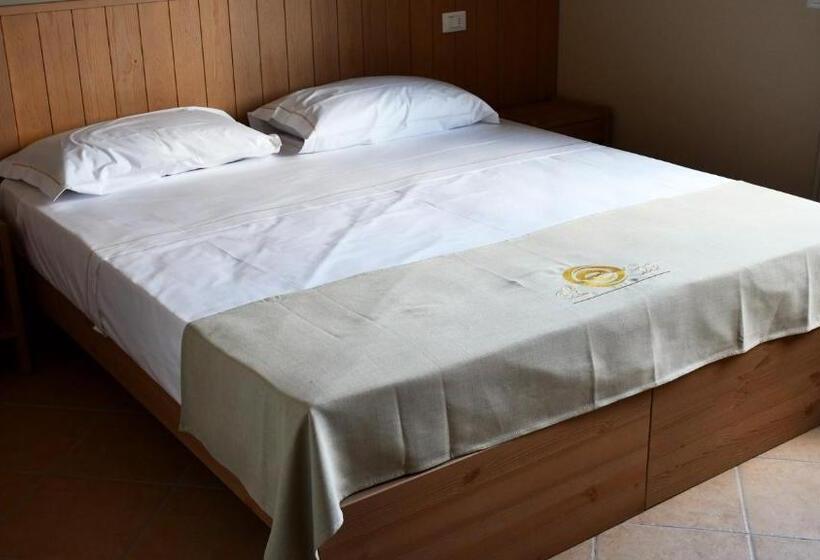 Eco Rooms & Apartments