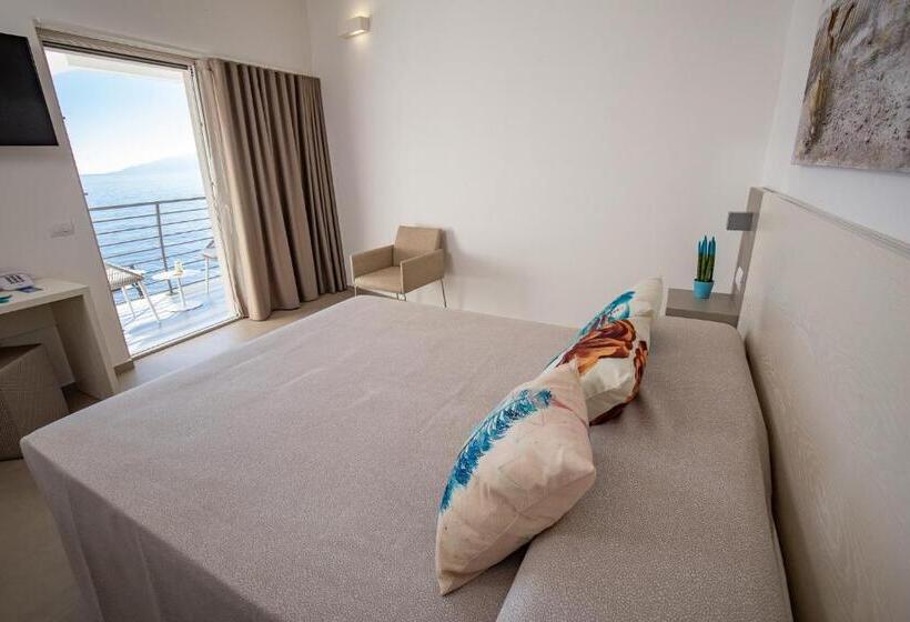 בית מלון כפרי Caramare