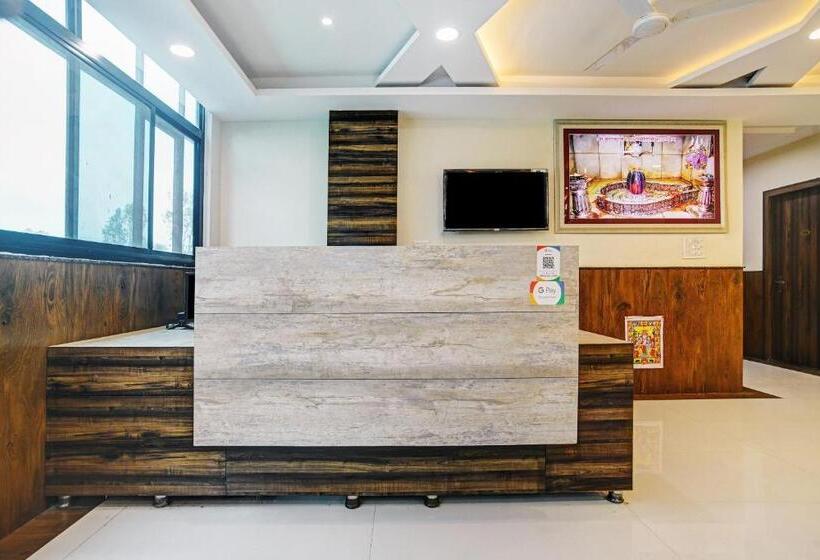 בית מלון כפרי Collection O 81434 Rama Greens