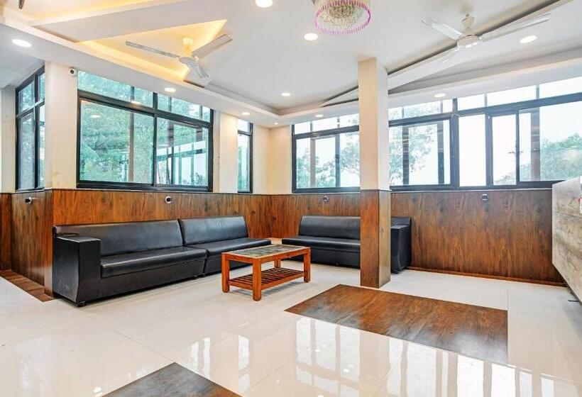 בית מלון כפרי Collection O 81434 Rama Greens