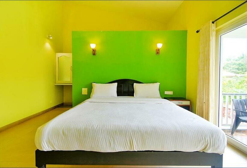 ホテル Fabescape Vagator Retreat Resort With Swimming Pool Nr Vagator Beach