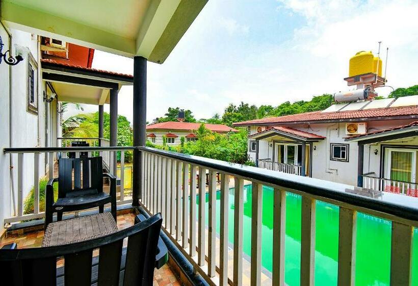 ホテル Fabescape Vagator Retreat Resort With Swimming Pool Nr Vagator Beach