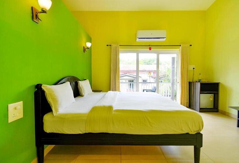 ホテル Fabescape Vagator Retreat Resort With Swimming Pool Nr Vagator Beach