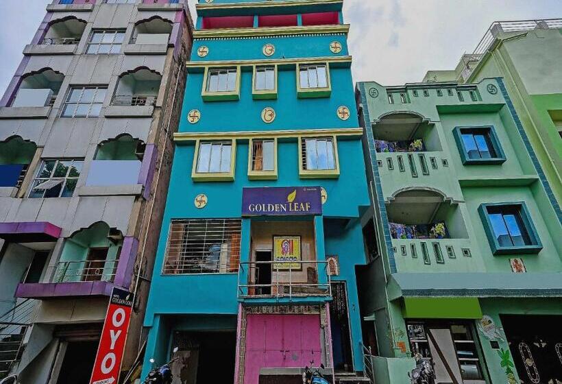 Hotel Flagship 81598 Golden Leaf