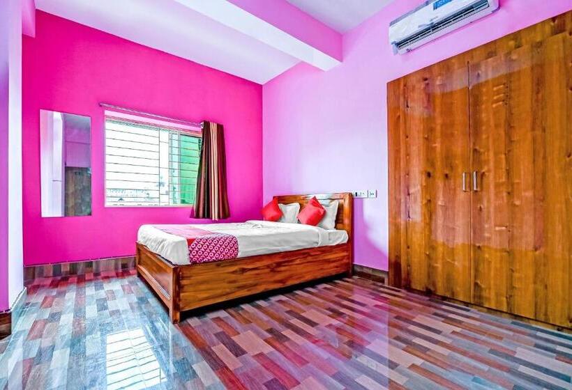 Hotel Flagship 81598 Golden Leaf