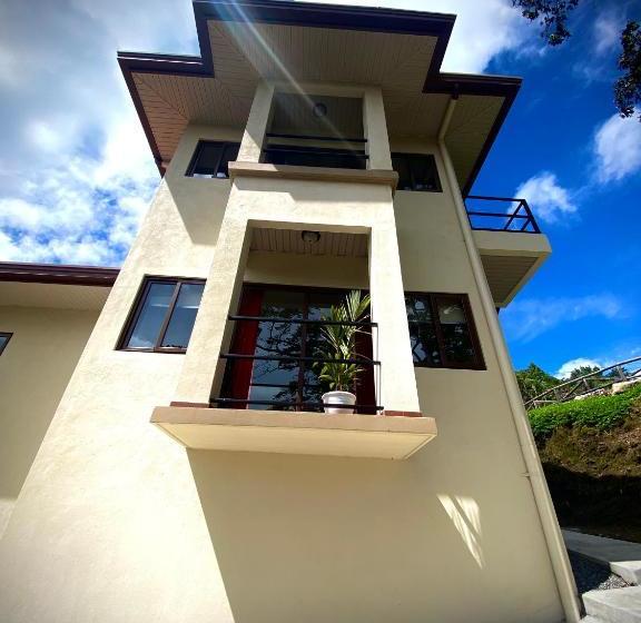 Отель Inn The Coffeepot Boutique