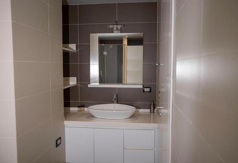 בית מלון כפרי Lake Drive Rooms&apartments