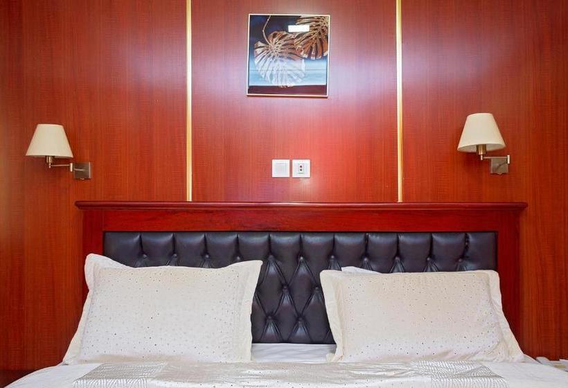 Noubou International Hotel Bonapriso