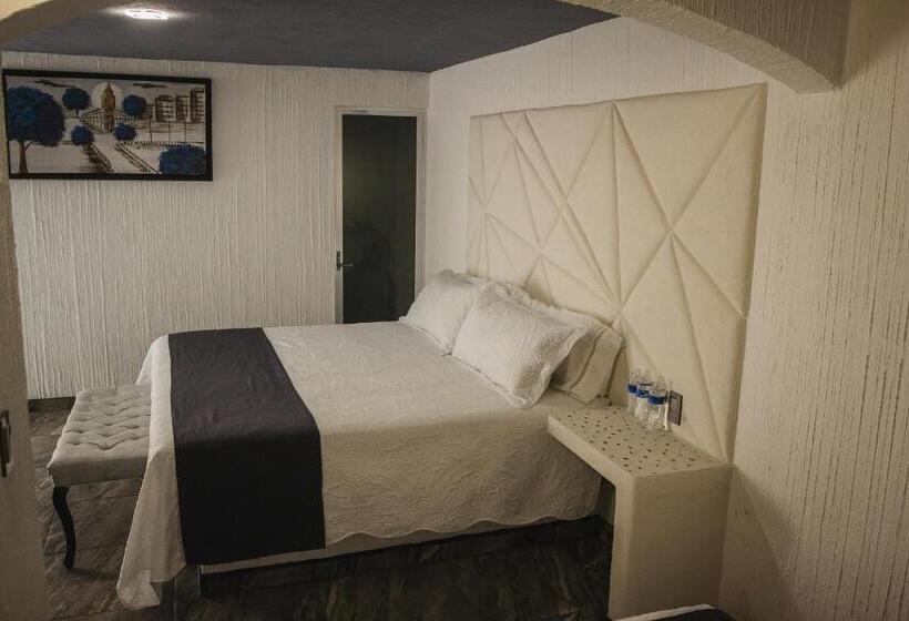 فندق Nuevo Bernal