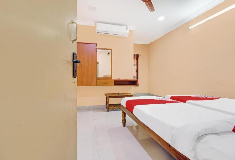 Hotel Oyo 81409  Sivajothi