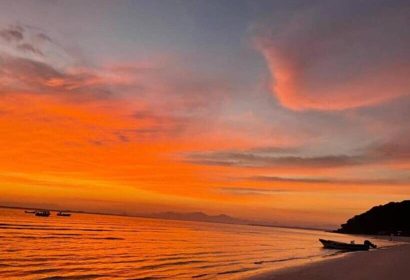 בית מלון כפרי Pousada Pé Na Areia   Ilha Do Mel