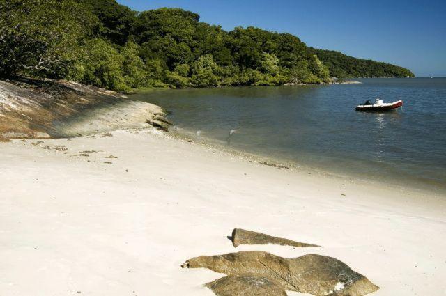 בית מלון כפרי Pousada Pé Na Areia   Ilha Do Mel