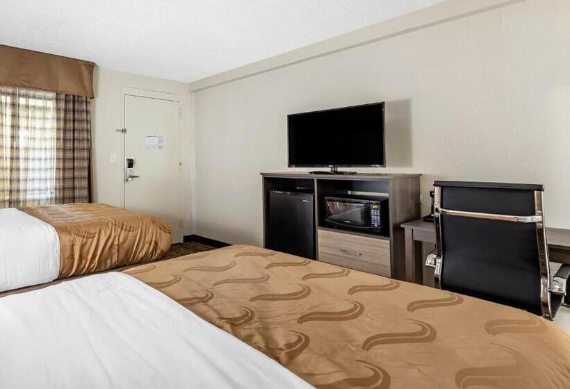 فندق Quality Inn & Suites Spring Lake   Fayetteville Near Fort Liberty