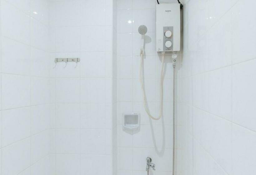 Отель Reddoorz Near Edsa Camp Crame