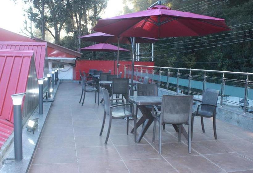 Отель S S International