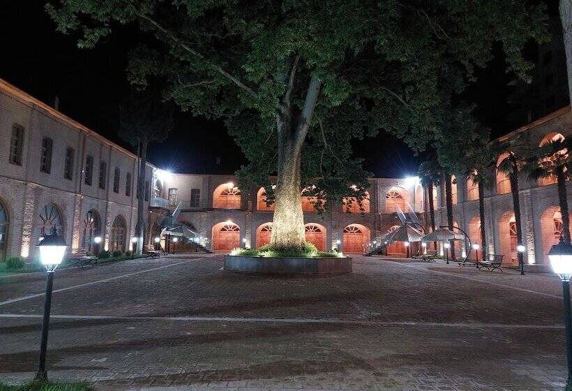 هتل Shah Abbas Karvansaray