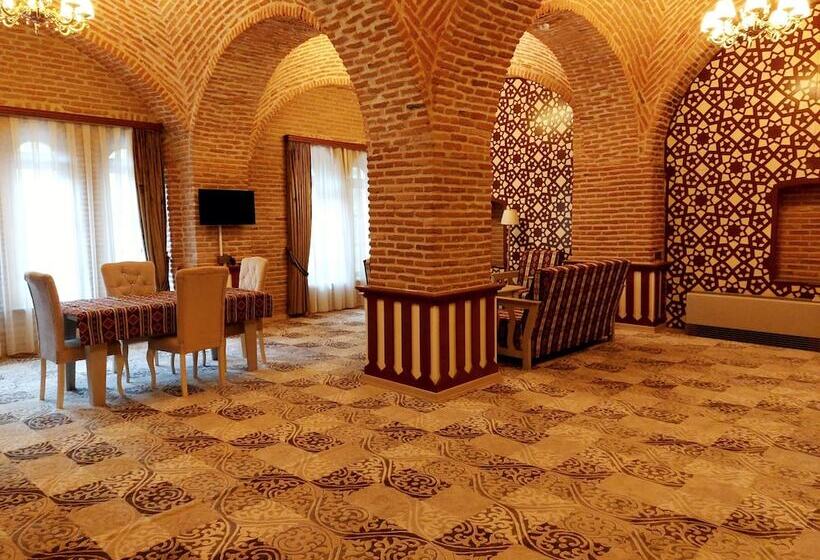 هتل Shah Abbas Karvansaray