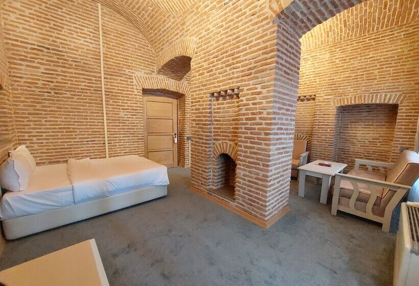 هتل Shah Abbas Karvansaray