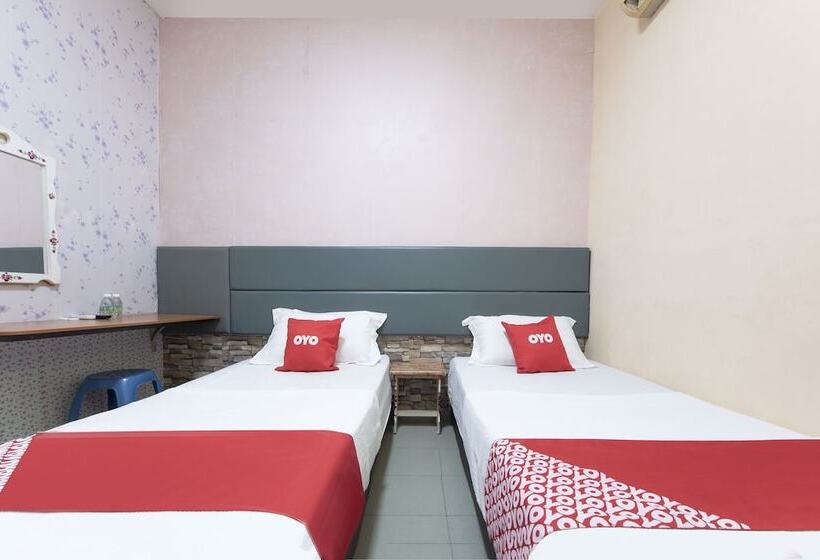 בית מלון כפרי Spot On 90305 Hen Hen