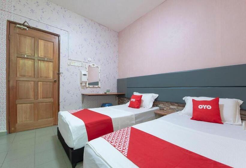 בית מלון כפרי Spot On 90305 Hen Hen