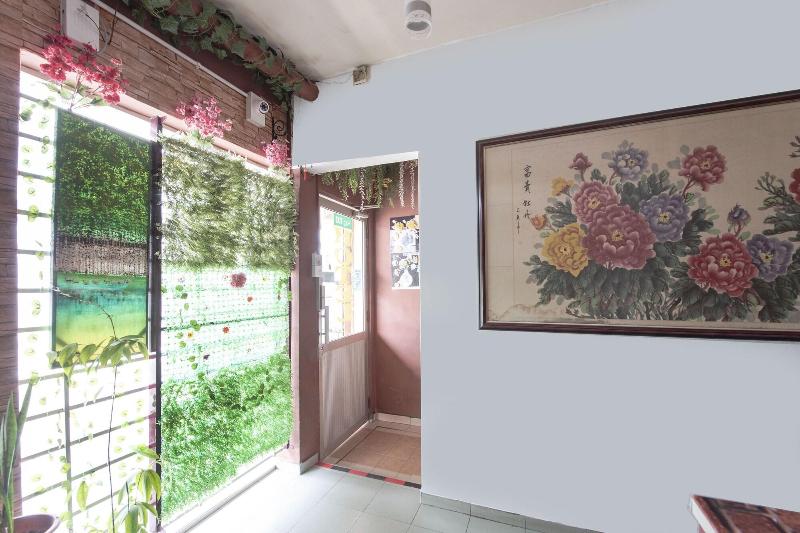 בית מלון כפרי Spot On 90305 Hen Hen