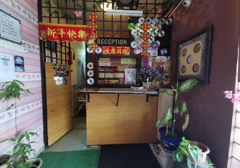 בית מלון כפרי Spot On 90305 Hen Hen