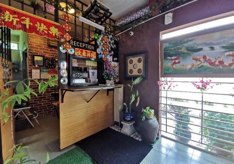 בית מלון כפרי Spot On 90305 Hen Hen