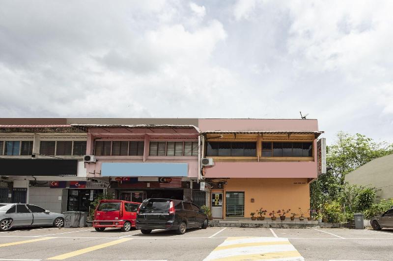 בית מלון כפרי Spot On 90305 Hen Hen