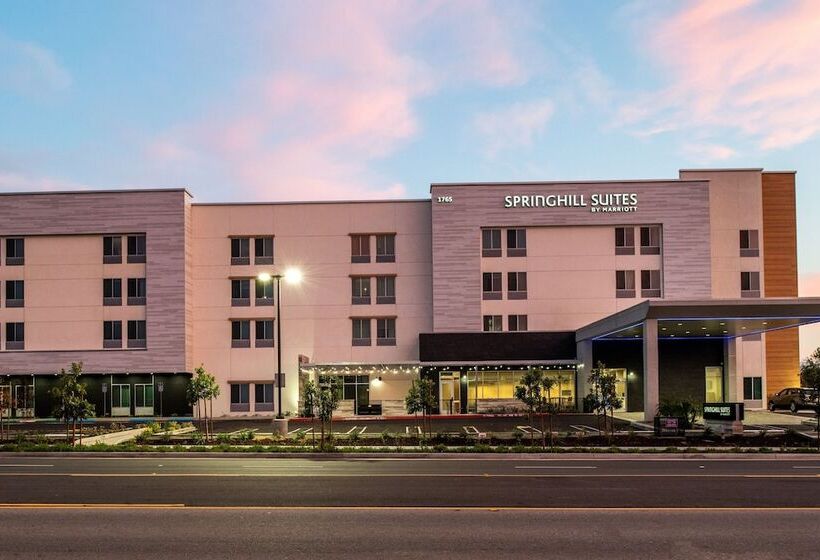 فندق Springhill Suites By Marriott Riverside Redlands