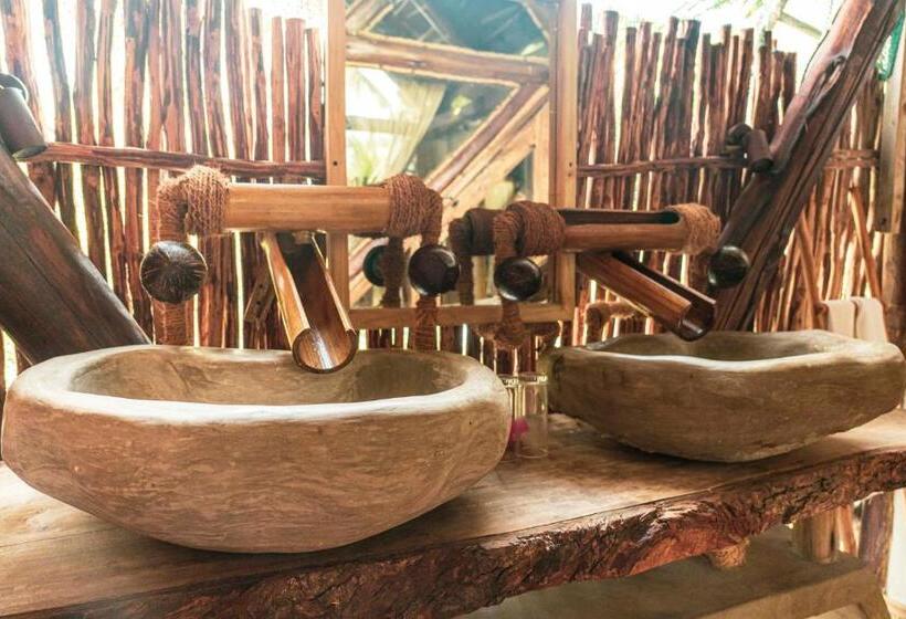 ホテル The Nest Boutique Resort