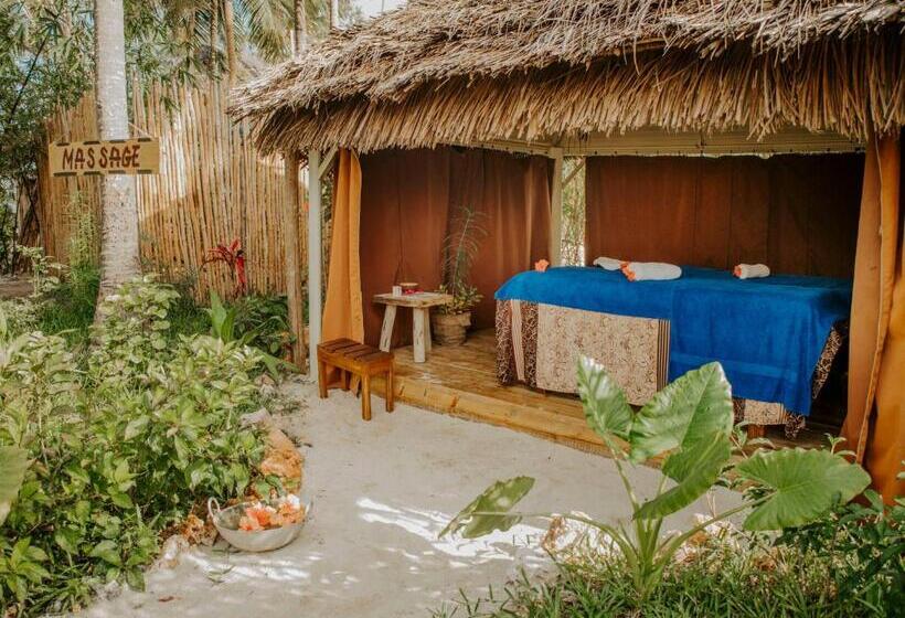 ホテル The Nest Boutique Resort