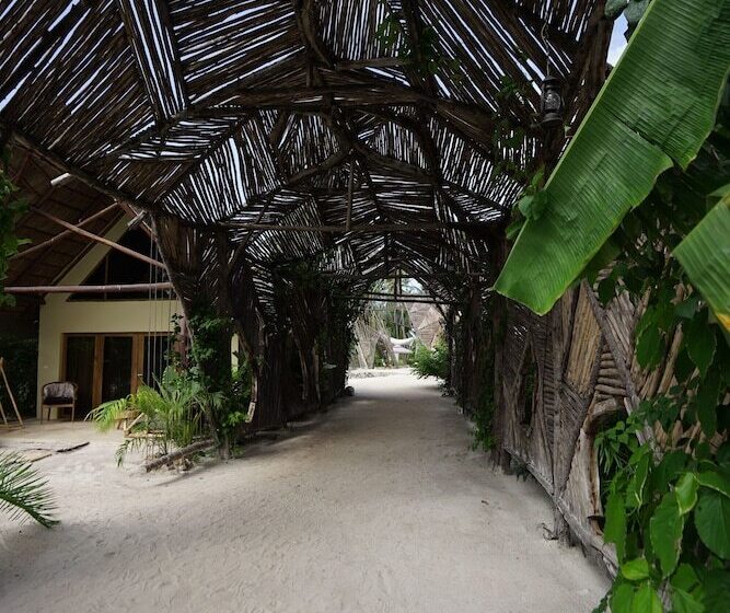 ホテル The Nest Boutique Resort