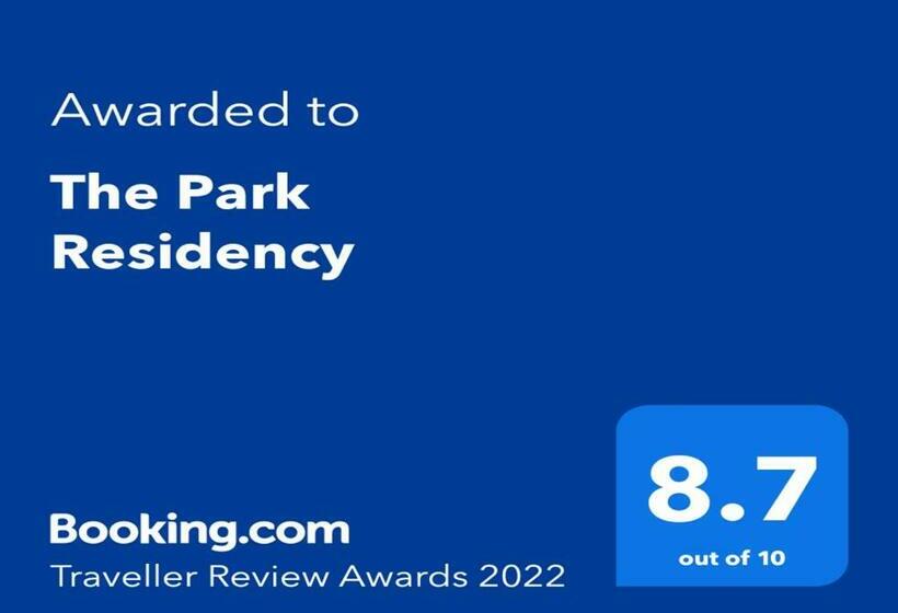בית מלון כפרי The Park Residency