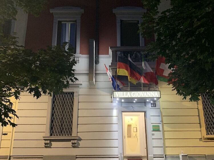 هتل Villa Giovanna Citylife Milano