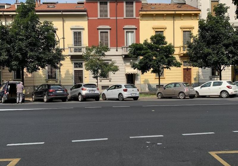 هتل Villa Giovanna Citylife Milano