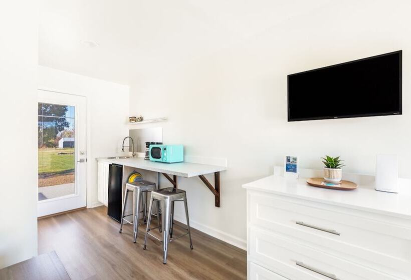 فندق على الطريق St. Clair Motor Lodge