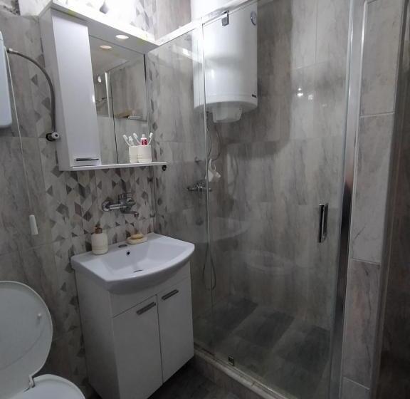 پانسیون Apartmani Zora Vuković