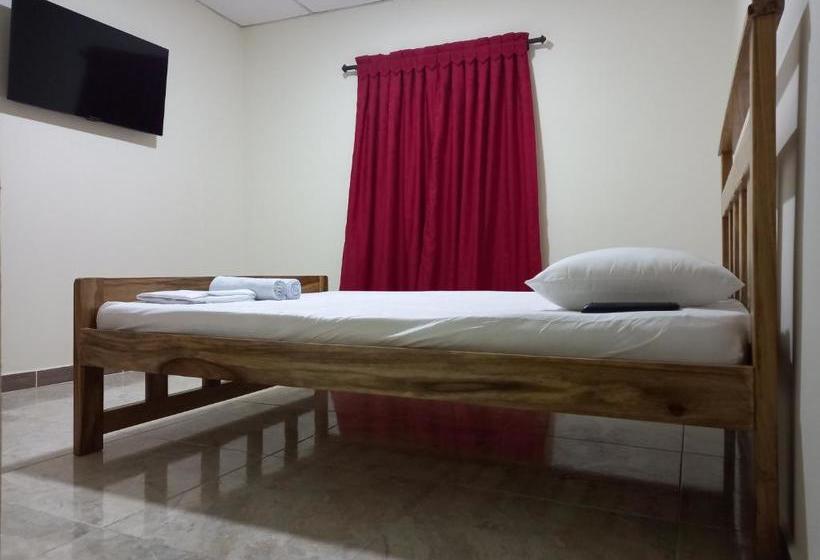 Пансион Ekolores Hostal   Parque Del Café   313 468 08 41