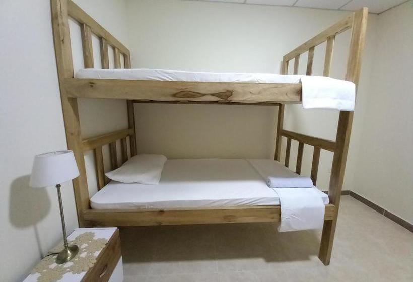 Пансион Ekolores Hostal   Parque Del Café   313 468 08 41