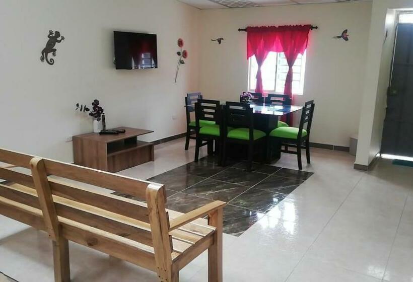 Пансион Ekolores Hostal   Parque Del Café   313 468 08 41