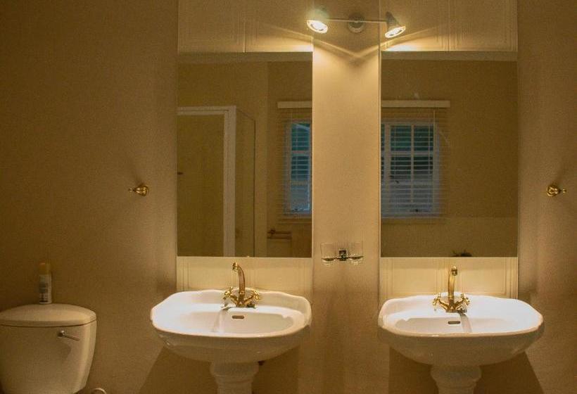 بنسيون If Not Why Not Guesthouse