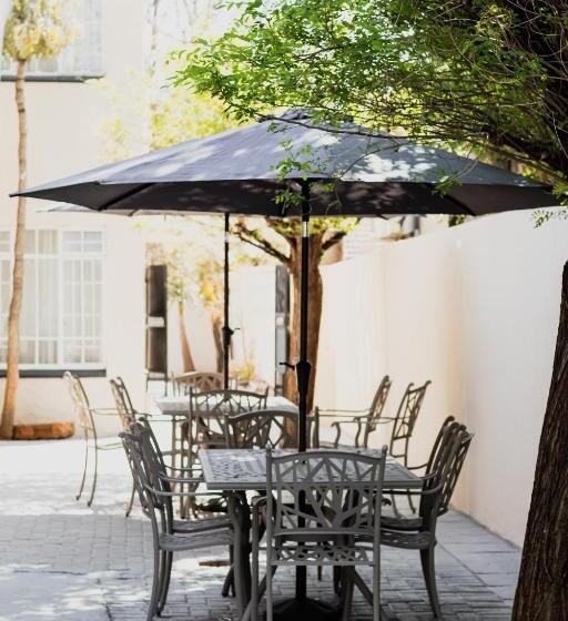 بنسيون If Not Why Not Guesthouse