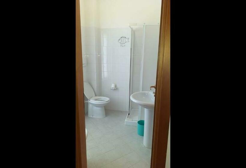 פנסיון Room In Bb   Quadruple Room In Pineto   Relaxing Holiday