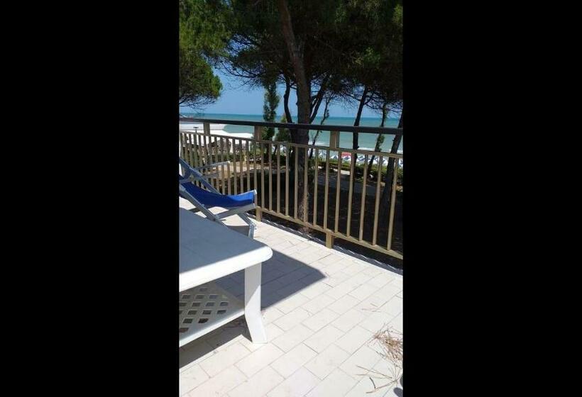 פנסיון Room In Bb   Quadruple Room In Pineto   Relaxing Holiday