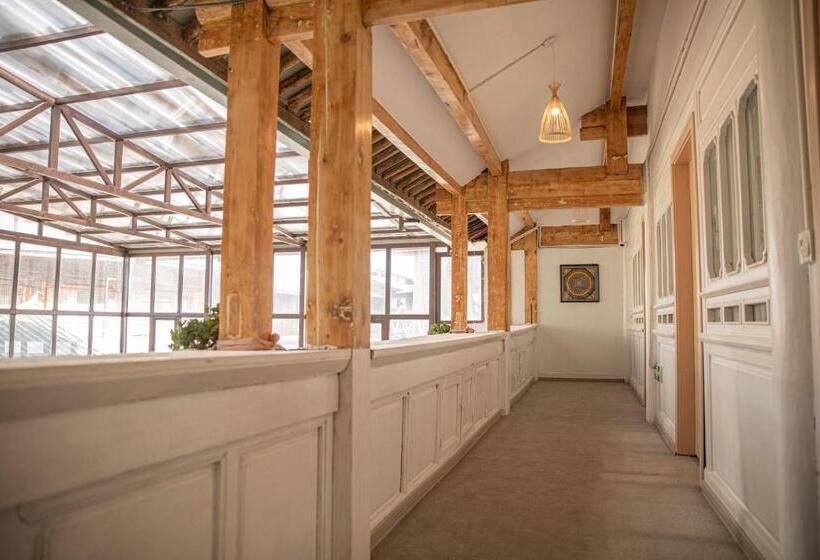 بنسيون 雪湖轻奢民宿 Snowlake Inn