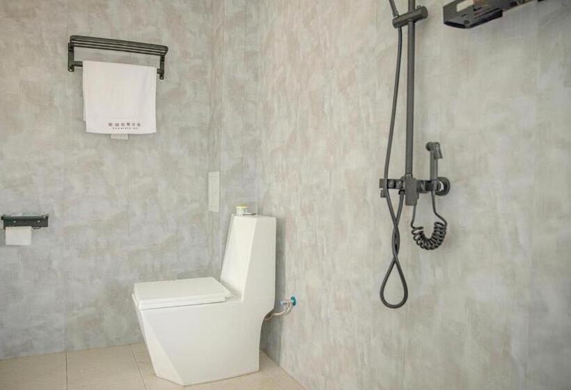 Пансион 雪湖轻奢民宿 Snowlake Inn